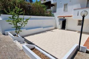 Castellaneta Marina, piano terra indip. e cortile