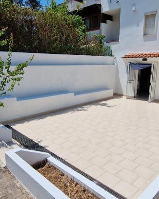 Castellaneta Marina, piano terra indip. e cortile