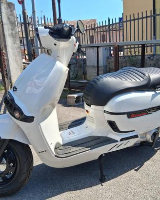 PROMO BENELLI/KEEWAY SIXTIES 300 MOT. LC PIAGGIO