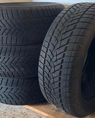 Pneumatici invernali Good Year Performance plus