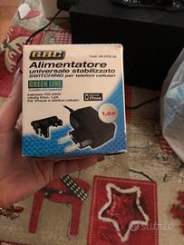 Alimentatore universale cellulari