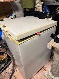 congelatore pozzetto whirlpool