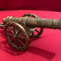 Vintage modellino carro cannone in ottone