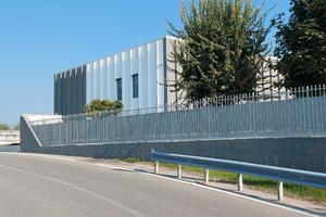 Capannone a destinazione commerciale