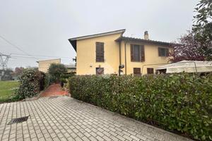 3 LOCALI A CAMPI BISENZIO