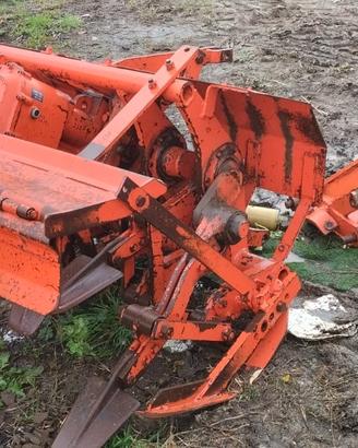 Attrezzatura per agricoltura Vangatrice