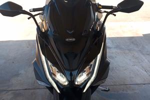 moto kymco ak 550