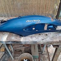 CARENA LATERALE SINISTRO PIAGGIO BEVERLY 250 2005