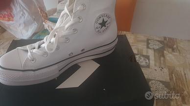 converse di pelle alte numero 38 Abbigliamento e Accessori In