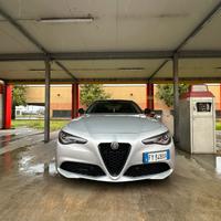 Alfa Romeo Giulia 2.2 160CV