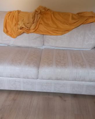 Divano comodissimo e 2 poltrone