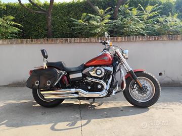 Harley-davidson Dyna Fat Bob 1584 RED