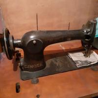 macchina da cucire d'epoca 