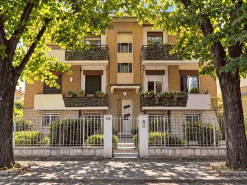 Appartamento di 90 m² con 4 locali e box auto a Fo