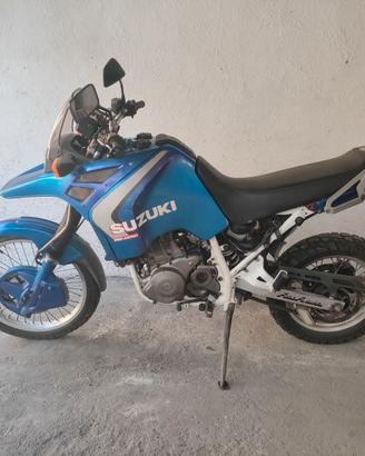 Suzuki DR BIG 750