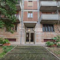 Ampio appartamento in condominio Signorile in zona