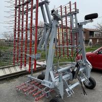 Strigliatore 6 metri idraulico con 4 ruote