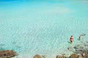 S. Teresa 4/18 luglio trilocale 50 mt spiaggia