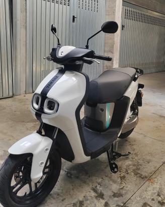 Scooter yamaha neos