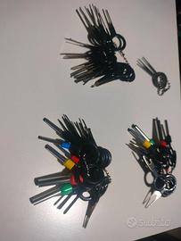 attrezzi per la rimozione di morsetti