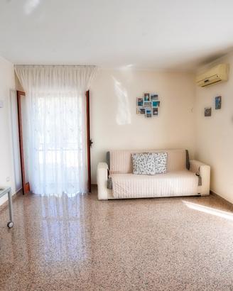 Villino indipendente con giardino a Mattinata
