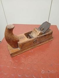 Pialla manuale antica
