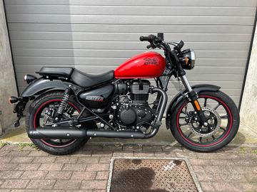 Royal Enfield Meteor 350 Fireball Red PROMO