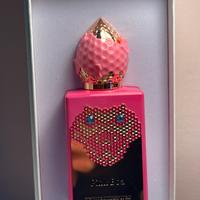 PINK BOA Stephane Humbert Lucas