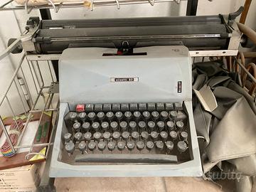 OLIVETTI 82  Diasprom - Macchina da scrivere 1959