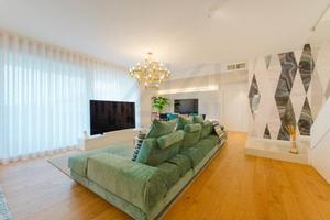 Attico / Mansarda di 250 m² con più di 5 locali e 