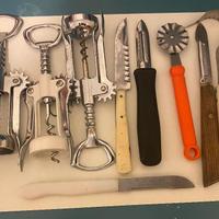 Vari utensili (usati) utili in cucina