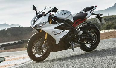 TRIUMPH DAYTONA 675r 2013