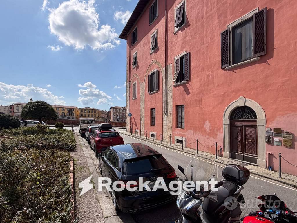 Appartamento di 292 m² con più di 5 locali e box a - Vista 3