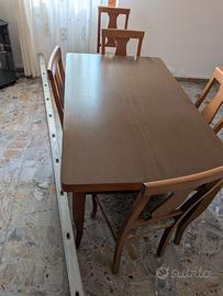 Tavolo da salotto + 4 sedie
