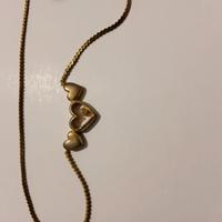 Collana con cuoricini attaccati