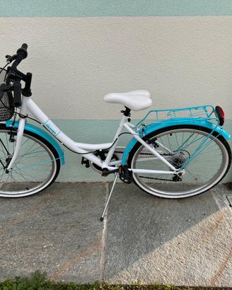Bicicletta da bambina ragazza