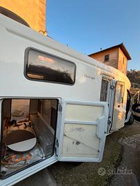 Camper monoscocca Wingamm 690 Letti gemelli