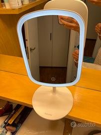 Specchio cosmetico illuminato Beurer
