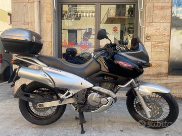 Suzuki XF Freewind 650 - 1998