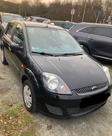 Ford Fiesta 1.4 TDI ok neopatentati 