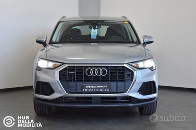 AUDI Q3 40 TDI quattro S tronic Business