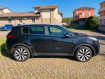 Urgenza di vendere: Kia sportage class 2wd 1.7 CRD