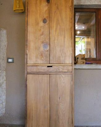 Colonna in legno per cucina, camera, lavanderia