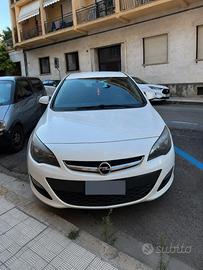 Opel astra j