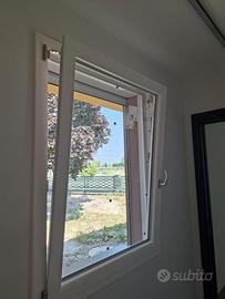 SERRAMENTO IN PVC 1 ANTA