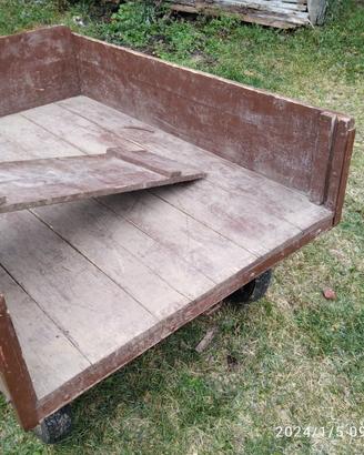 Rimorchio per motocoltivatore