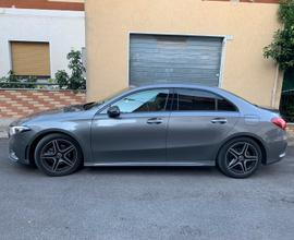 MERCEDES Classe A180 sedan Premium PERFETTA