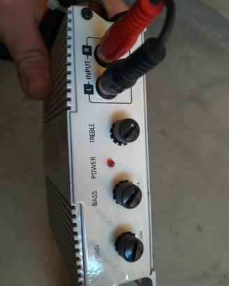 Amplificatore audio auto
