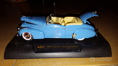 Cadillac serie sedan 62 del 1940 apribile 1:32
