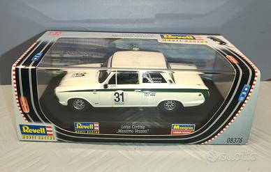 Slot car 1:32 Revell Lotus Cortina